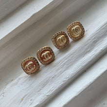 Load image into Gallery viewer, Crystal Ball Stud Earrings
