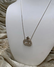 Load image into Gallery viewer, Crystal Star Necklace