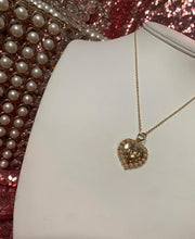 Load image into Gallery viewer, CD Heart Pearl Necklace