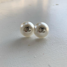 Load image into Gallery viewer, Silver Large CC Pearl Stud Earrings