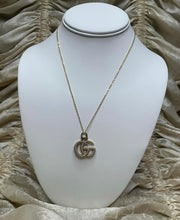 Load image into Gallery viewer, Detailed GG Necklace