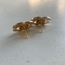 Load image into Gallery viewer, Pearl Stud Earrings