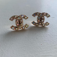 Load image into Gallery viewer, Iridescent Stud Earrings