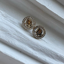 Load image into Gallery viewer, Crystal Round Stud Earrings