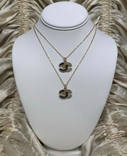 Load image into Gallery viewer, Contrast CC Necklace
